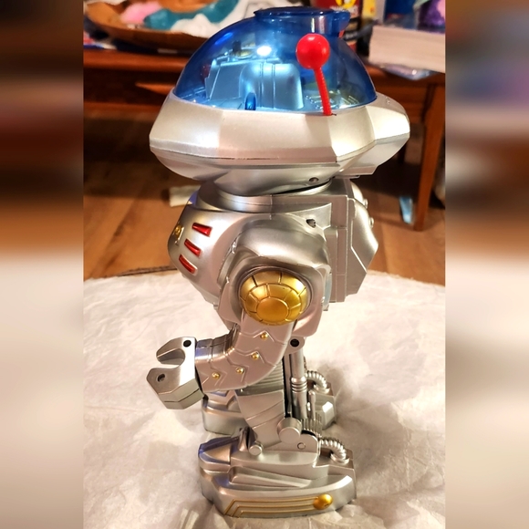 Mastermind Toys Mighty Mike RC Disc Shooting Space Robot 2017 With Remote!! - Picture 3 of 10